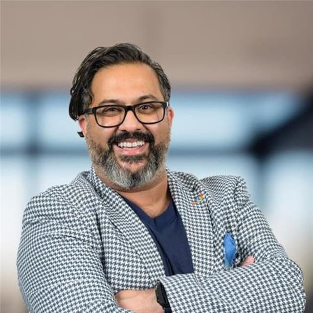 Mike Ellis press photo